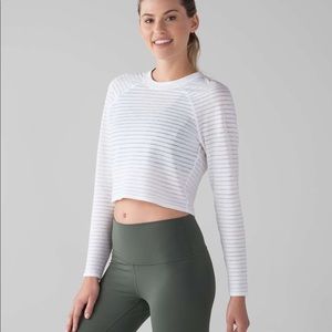 Lululemon crop top